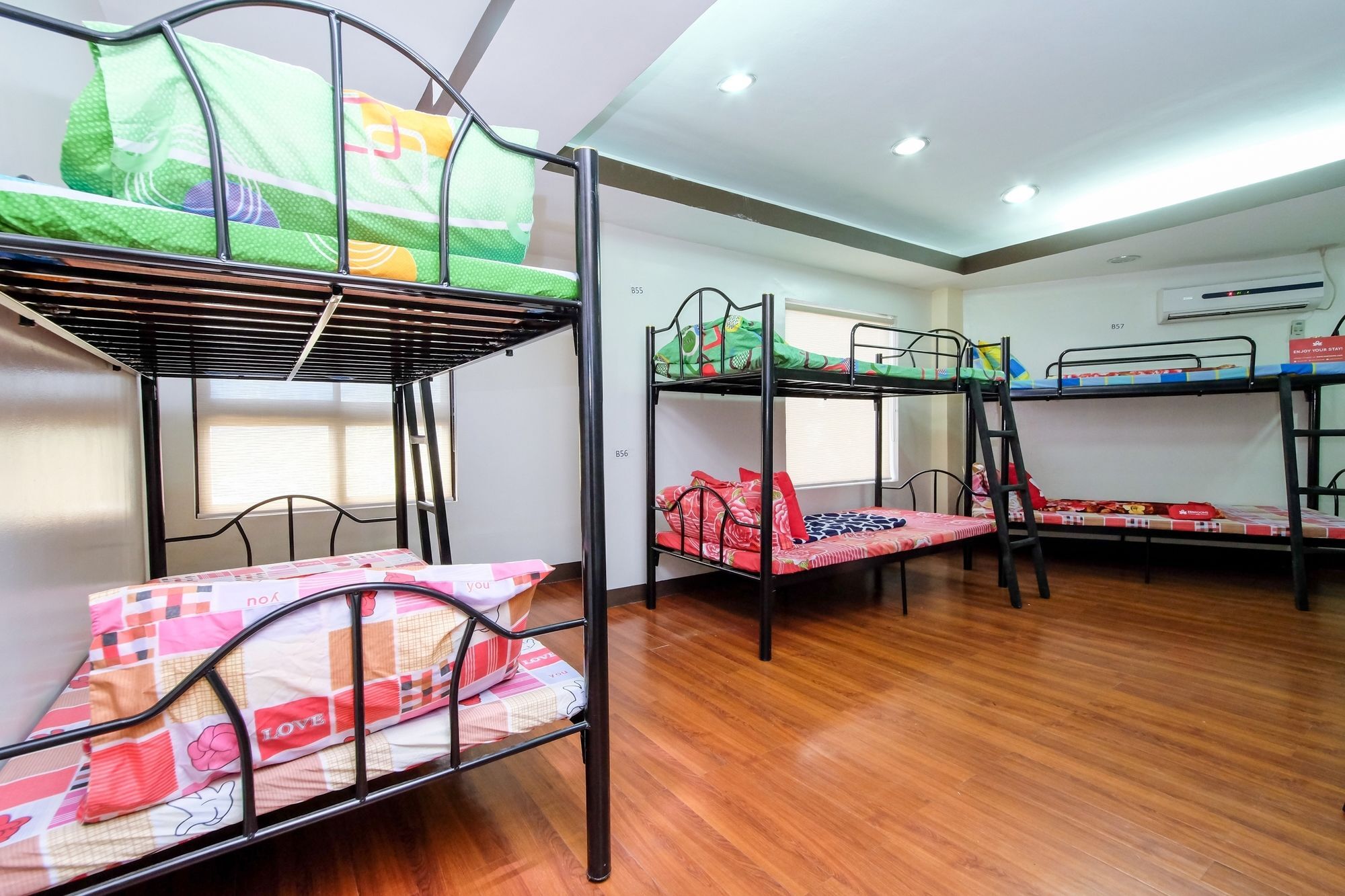 Zen Hostel Quirino Ave. Malate مانيلا المظهر الخارجي الصورة